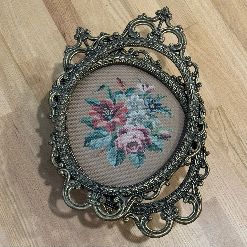 Vintage 1/ Metallic Gold Picture Frame Photo Metal Italian 9.5” x11.5”